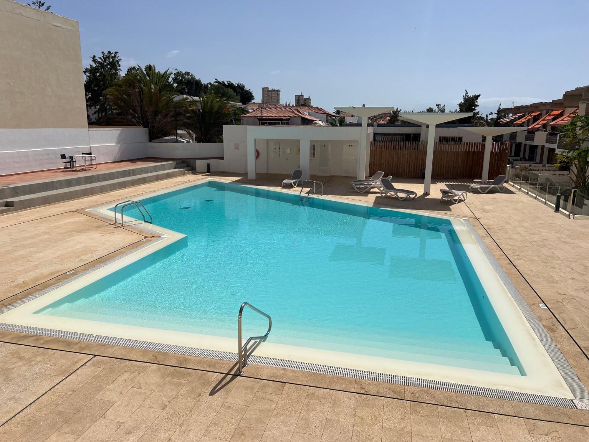 Precioso apartamento con piscina a 1’ de la playa Arona  Exterior foto